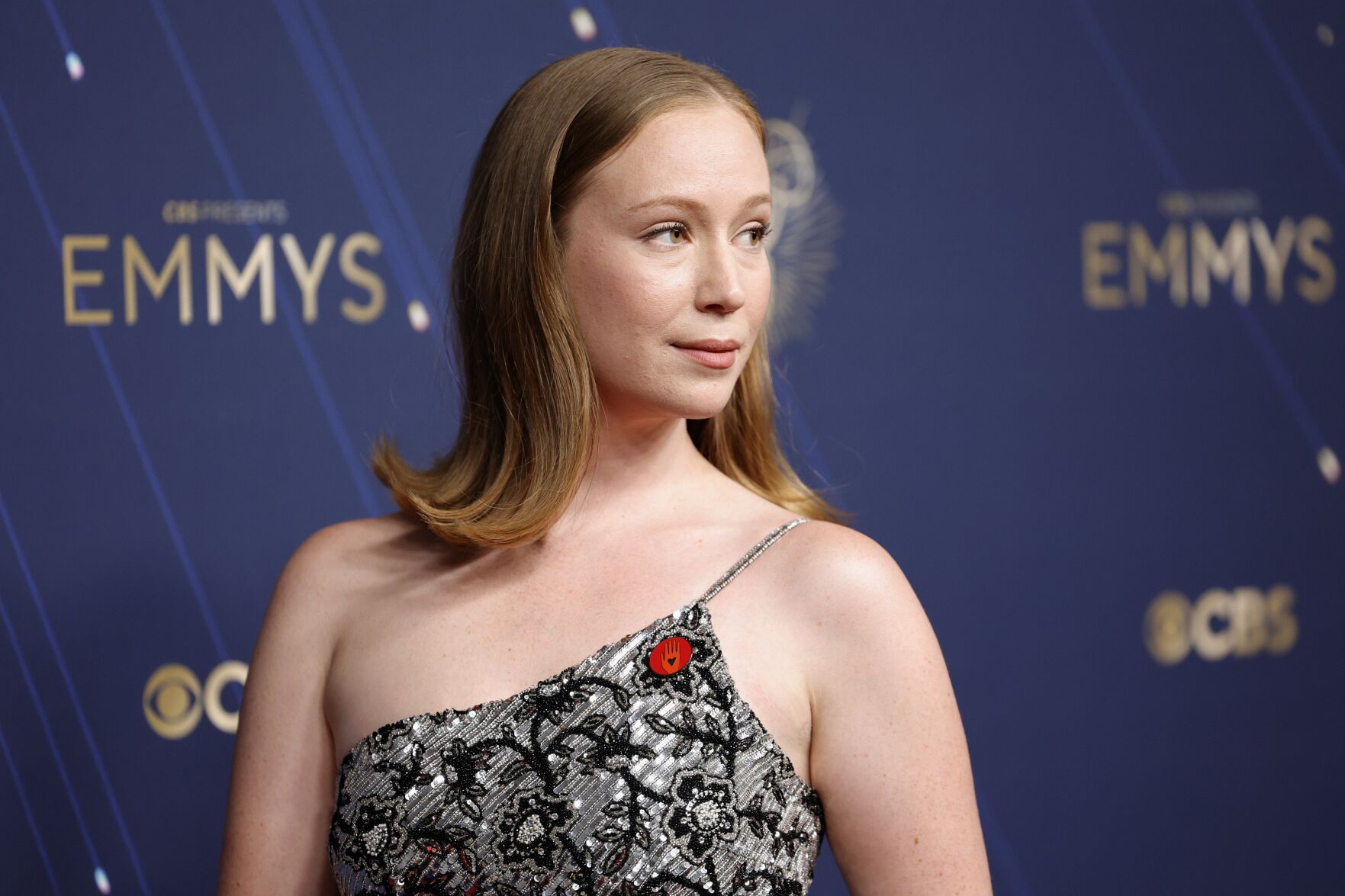 emmys-2025-hannah-einbinder.JPG